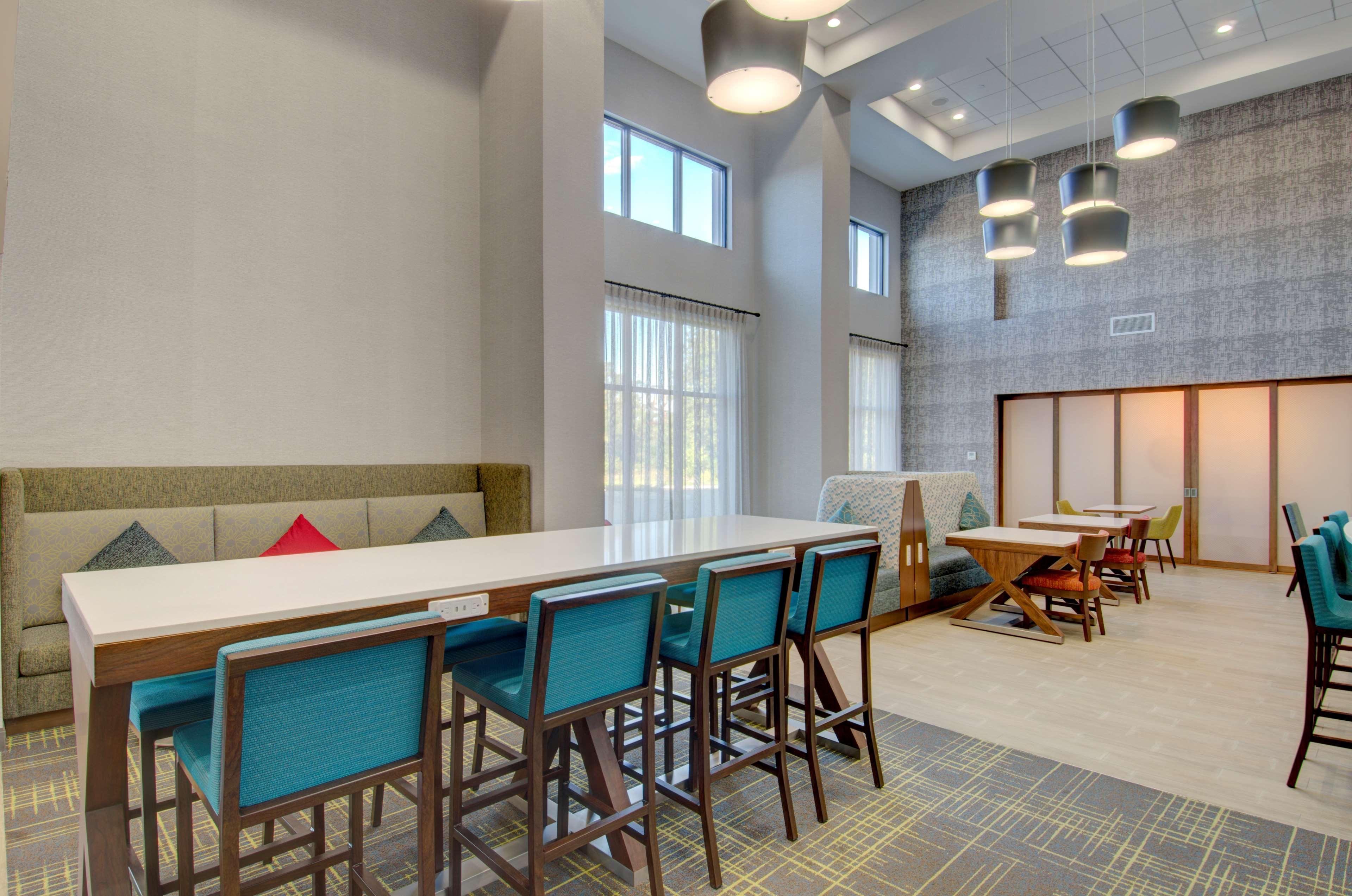 Hampton Inn & Suites Portland West Ngoại thất bức ảnh