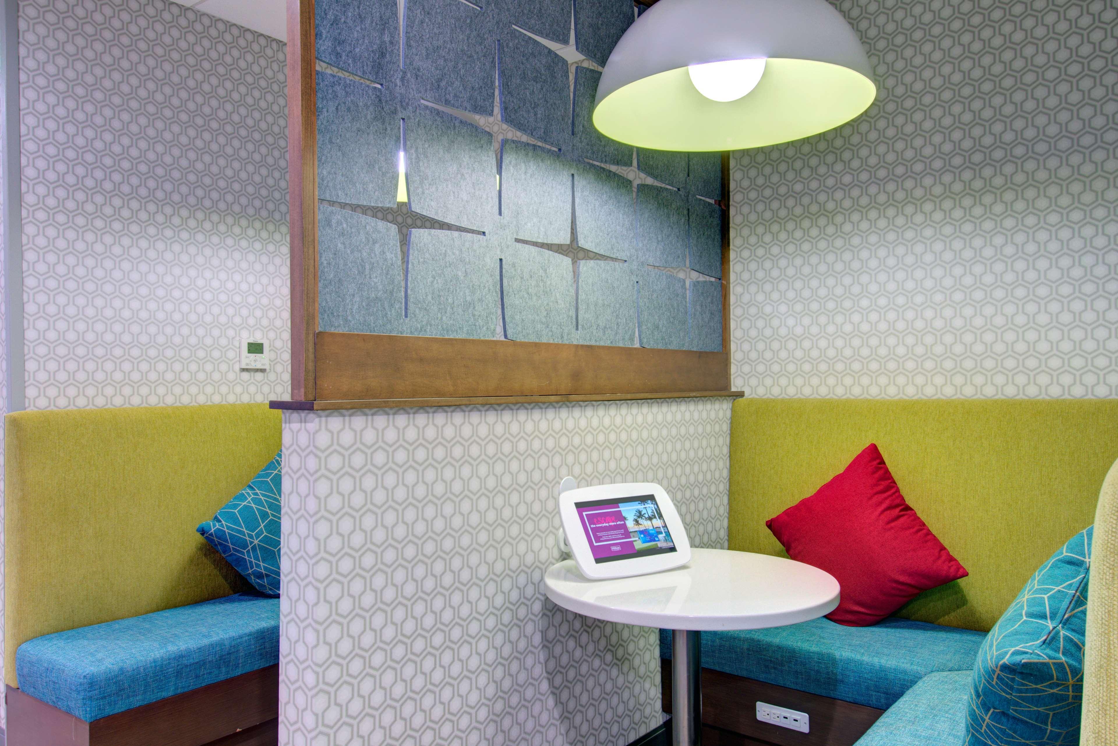Hampton Inn & Suites Portland West Ngoại thất bức ảnh